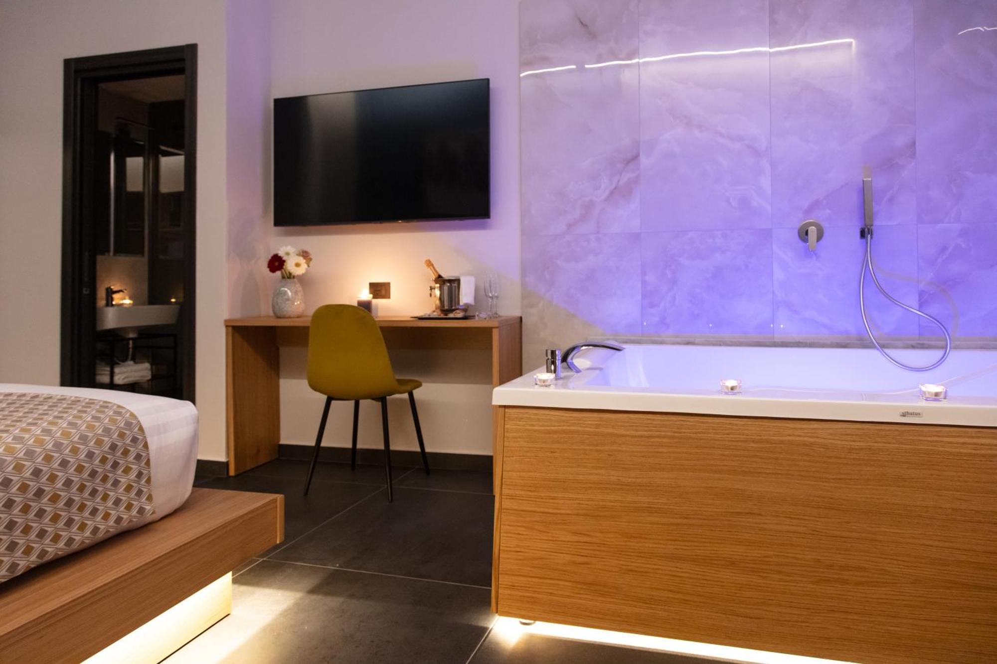 Main - Duomo Hotell Napoli Eksteriør bilde