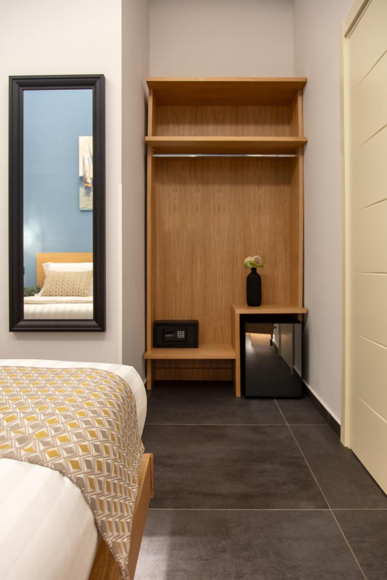 Main - Duomo Hotell Napoli Eksteriør bilde