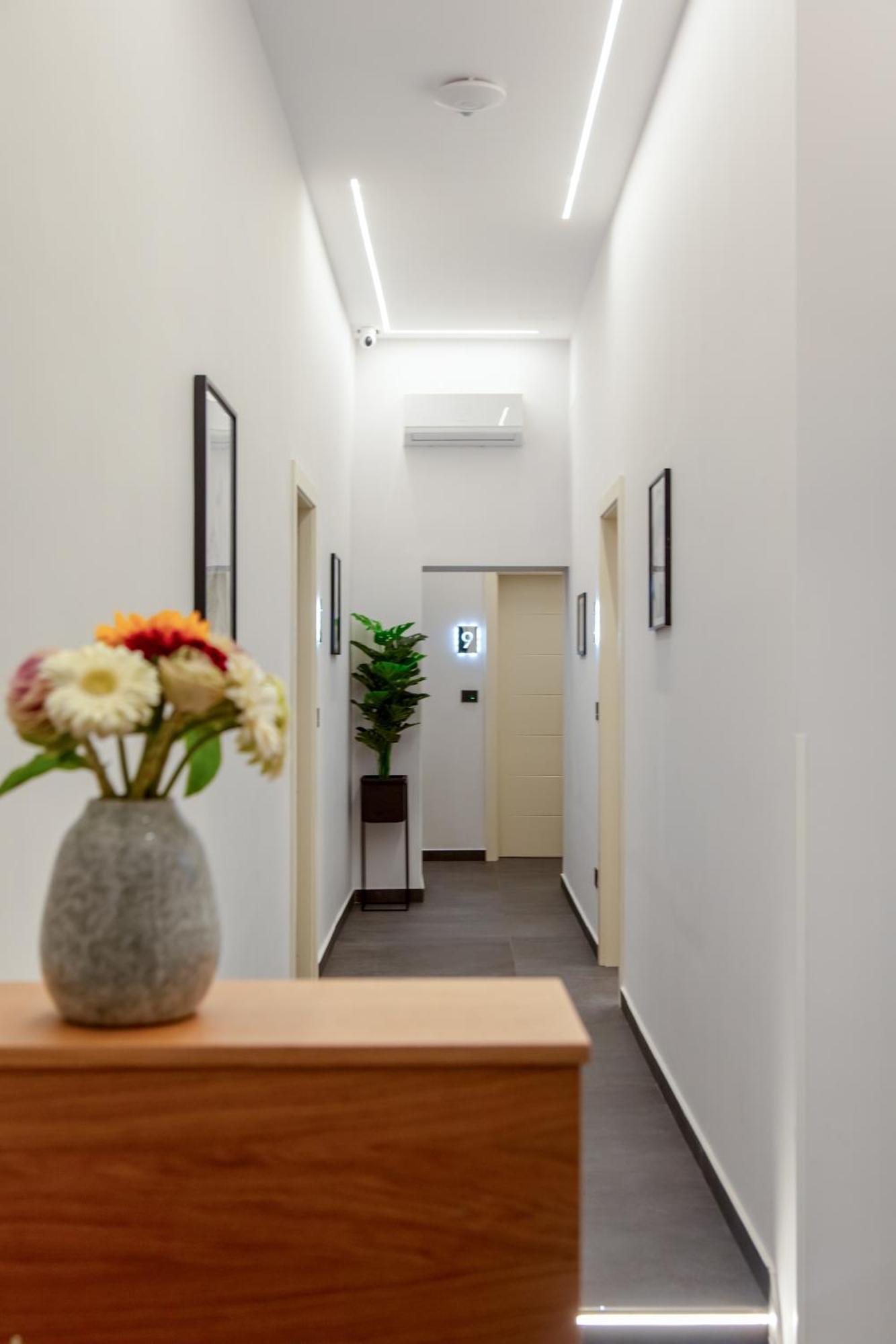 Main - Duomo Hotell Napoli Eksteriør bilde