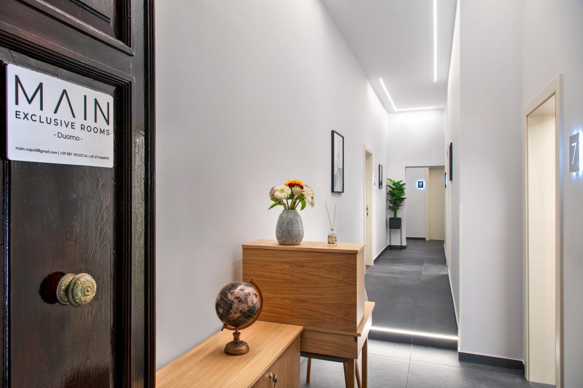 Main - Duomo Hotell Napoli Eksteriør bilde